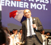 Eric Zemmour faisant la promotion de son dernier livre "La France n'a pas dit son dernier mot" lors d'un meeting-dédicace au Palais des Congrès à Bordeaux