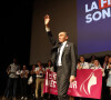 Eric Zemmour faisant la promotion de son dernier livre "La France n'a pas dit son dernier mot" lors d'un meeting-dédicace au Palais des Congrès à Bordeaux, France, le 12 novembre 2021.