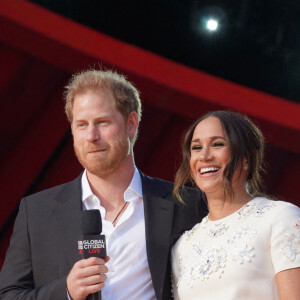 Le prince Harry, duc de Sussex et Meghan Markle sur la scène du "Global Citizen Live Festival" à Central Park à New York, le 25 septembre 2021. © Sonia Moskowitz Gordon/ZUMA Press Wire/Bestimage