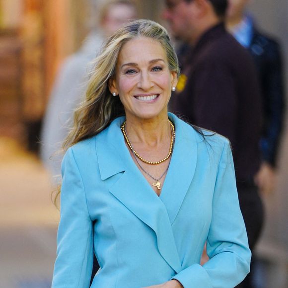 Sarah Jessica Parker sur le tournage d'une scène de la série "And Just Like That...", suite de Sex and the City à New York le 1er novembre 2021.