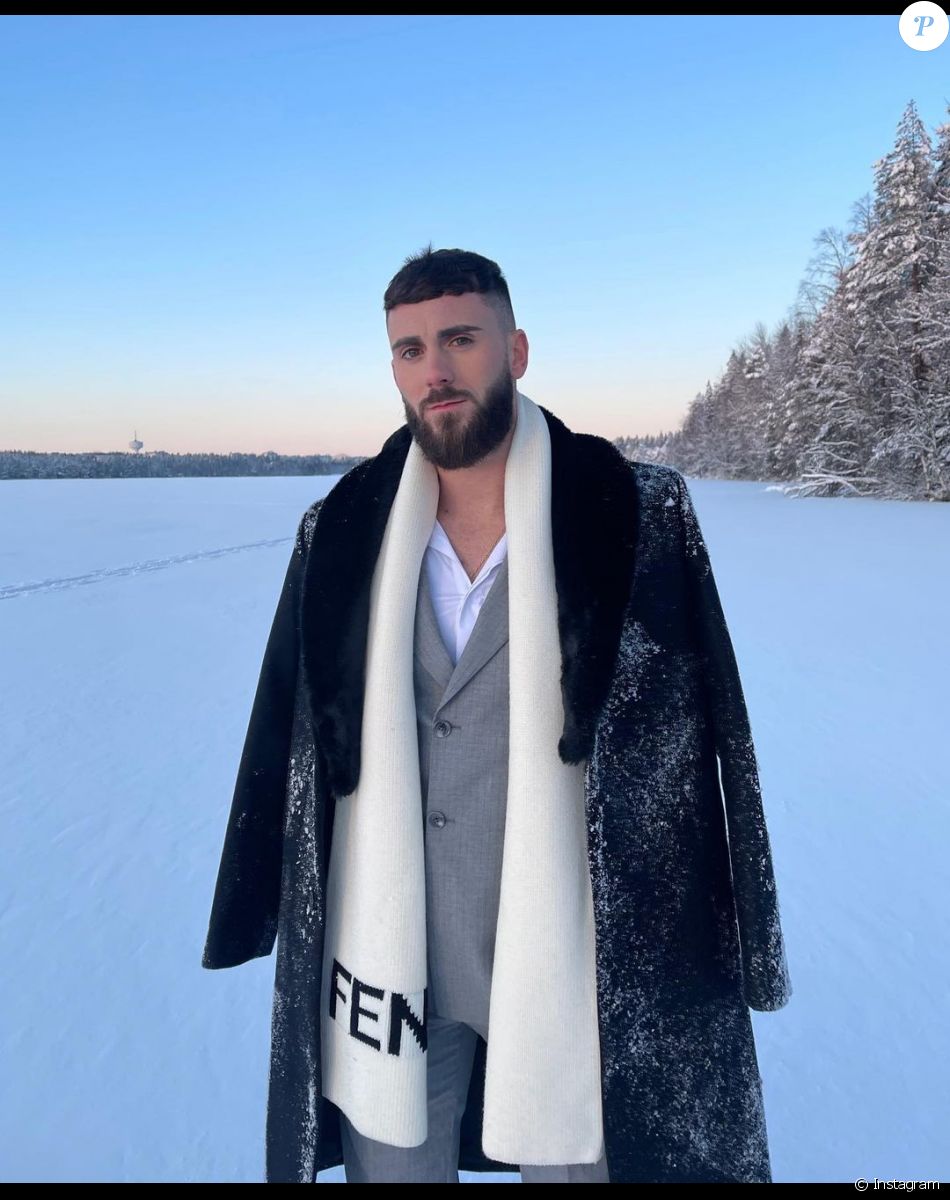 Illan accusé de viol par Alix : le candidat de télé-réalité s'est effondré en larmes dans sa story Instagram le 4 décembre 2021.