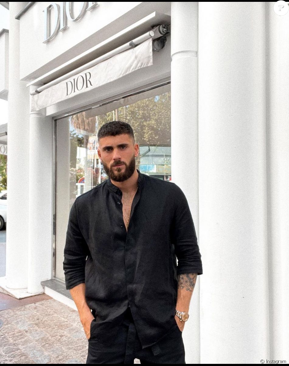 Illan accusé de viol par Alix : le candidat de télé-réalité s'est effondré en larmes dans sa story Instagram le 4 décembre 2021.