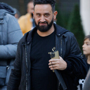 Cyril Hanouna - Arrivées à l'enregistrement de l'émission "Vivement Dimanche prochain" au Studio Gabriel à Paris, qui est diffusée le 31 octobre sur France 2. Le 27 octobre 2021 © Christophe Clovis / Bestimage