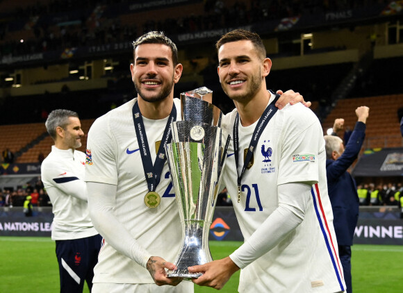 Lucas et Theo Hernandez- Football: La France remporte la coupe de la Ligue des Nations en battant l'Espagne 2 buts à 1 à Milan le 10 octobre 2021. © Inside/Panoramic/Bestimage