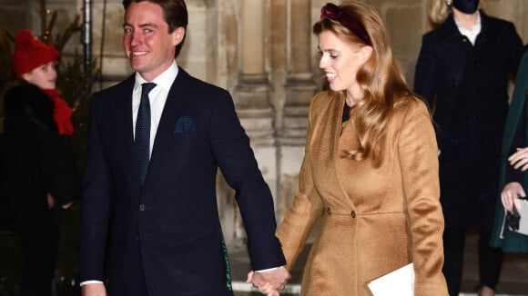 La princesse Beatrice lookée pour Noël... face à Pippa Middleton, habillée pareil !
