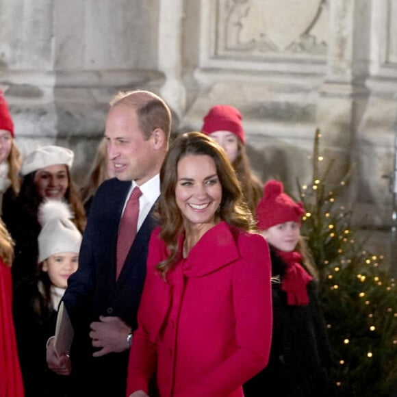 Le prince William, duc de Cambridge, et Catherine (Kate) Middleton, duchesse de Cambridge, assistent au service de chant communautaire Together At Christmas à l'abbaye de Westminster, à Londrtes, Royaume Uni, le 8 décembre 2021.