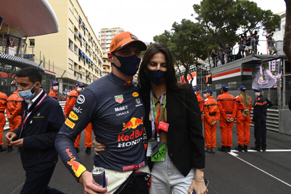 Max Verstappen et Kelly Piquet lors du Grand Prix de Monaco, le 23 mai 2021. © Motorsport Images / Panoramic / Bestimage