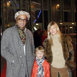 Yannick Noah et Isabelle Camus avec leur fils Joalukas au Grand Palais, à Paris, en 2011.