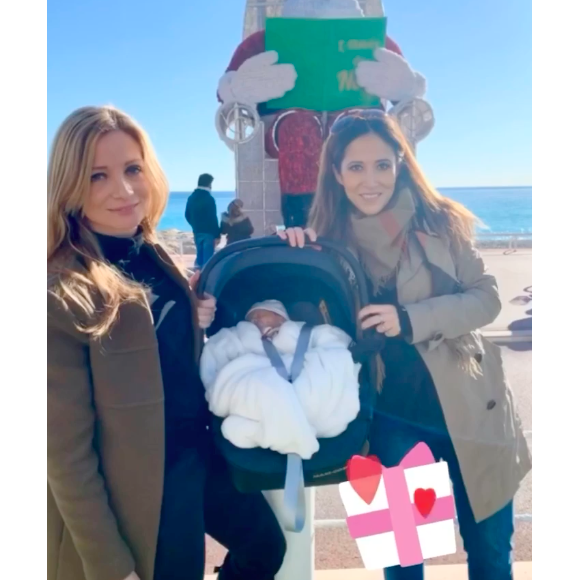 Fabienne Carat dévoile en vidéo le visage de sa fille, le 17 décembre 2021.