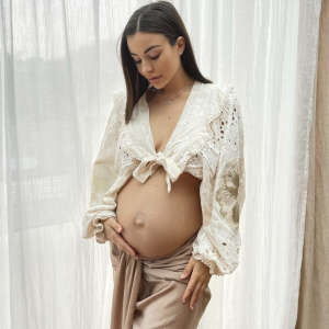 Vincent Queijo et sa fiancée Rym Renom sont devenus les parents d'un deuxième enfant - Instagram