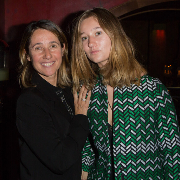 Alexia Laroche-Joubert et sa fille Solveig Blanc - Soirée de lancement du livre "Une femme au front" de Martine Laroche-Joubert au Buddha Bar à Paris, le 18 avril 2019. © CVS/Bellak/Bestimage