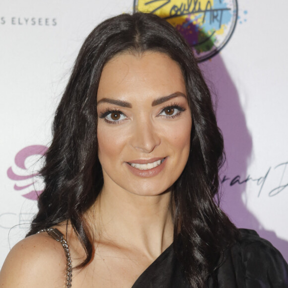 Exclusif - Emilie Nef Naf (habillée par Mirat Paris) - Photocall de la 3ème édition du "Grand dîner" à l'hôtel Marriott Champs-Elysées à Paris, le 27 novembre 2019. © Christophe Clovis / Bestimage