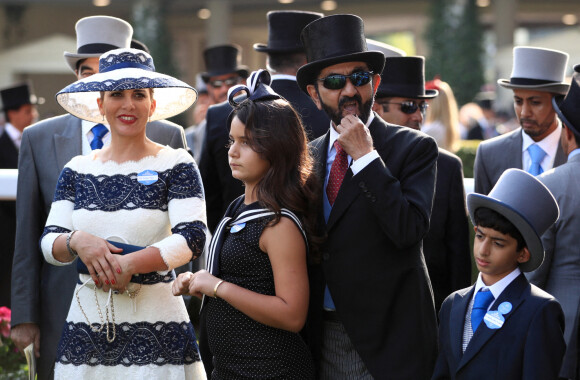 La princesse Haya, son mari le cheikh Mohammed ben Rachid Al Maktoum, et leurs deux enfants Jalila et Zayed en 2019.