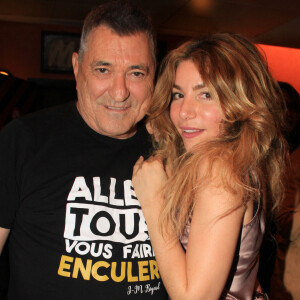 Exclusif - Jean-Marie Bigard et sa femme Lola Marois-Bigard après le spectacle "Il Etait Une Fois Jean-Marie Bigard" à L'Olympia de Paris, France, le 27 février 2020. © Philippe Baldini/Bestimage