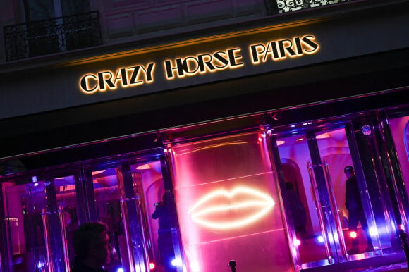 Le Crazy Horse s'offre un nouvel écrin à Paris le 16 novembre 2021. © Coadic Guirec/Bestimage