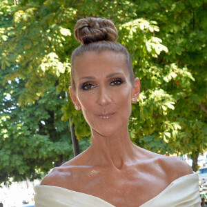 Celine Dion - Front row du Défilé de mode Haute-Couture Automne/Hiver 2019/2020 Alexandre Vauthier à Paris. Le 2 juillet 2019. © Veeren Ramsamy / Christophe Clovis / Bestimage 