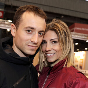 Hugo Clément et sa compagne Alexandra Rosenfeld - Salon du livre de Paris le 16 mars 2019. © Cédric Perrin/Bestimage