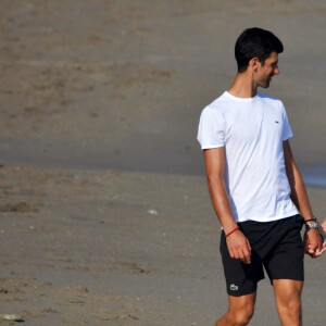 Novak Djokovic passe ses vacances avec sa femme Jelena et ses enfants Stefan et Tara sur une plage de Marbella en Espagne le 1er aout 2019.