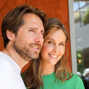 Ophélie Meunier (enceinte) et son mari Mathieu Vergne au village des Internationaux de France de tennis de Roland Garros à Paris, France, le 11 juin 2021. © Dominique Jacovides/Bestimage