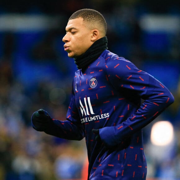 Kylian Mbappé - Ligue des champions - Manchester City vs PSG le 24 novembre 2021. Le Paris Saint-Germain s'est qualifié ce mercredi soir pour les huitièmes de finale de la Ligue des champions, malgré sa défaite sur la pelouse de Manchester City (2-1). Le PSG ne peut plus terminer en tête de son groupe. © Richard Callis/Panoramic/Bestimage