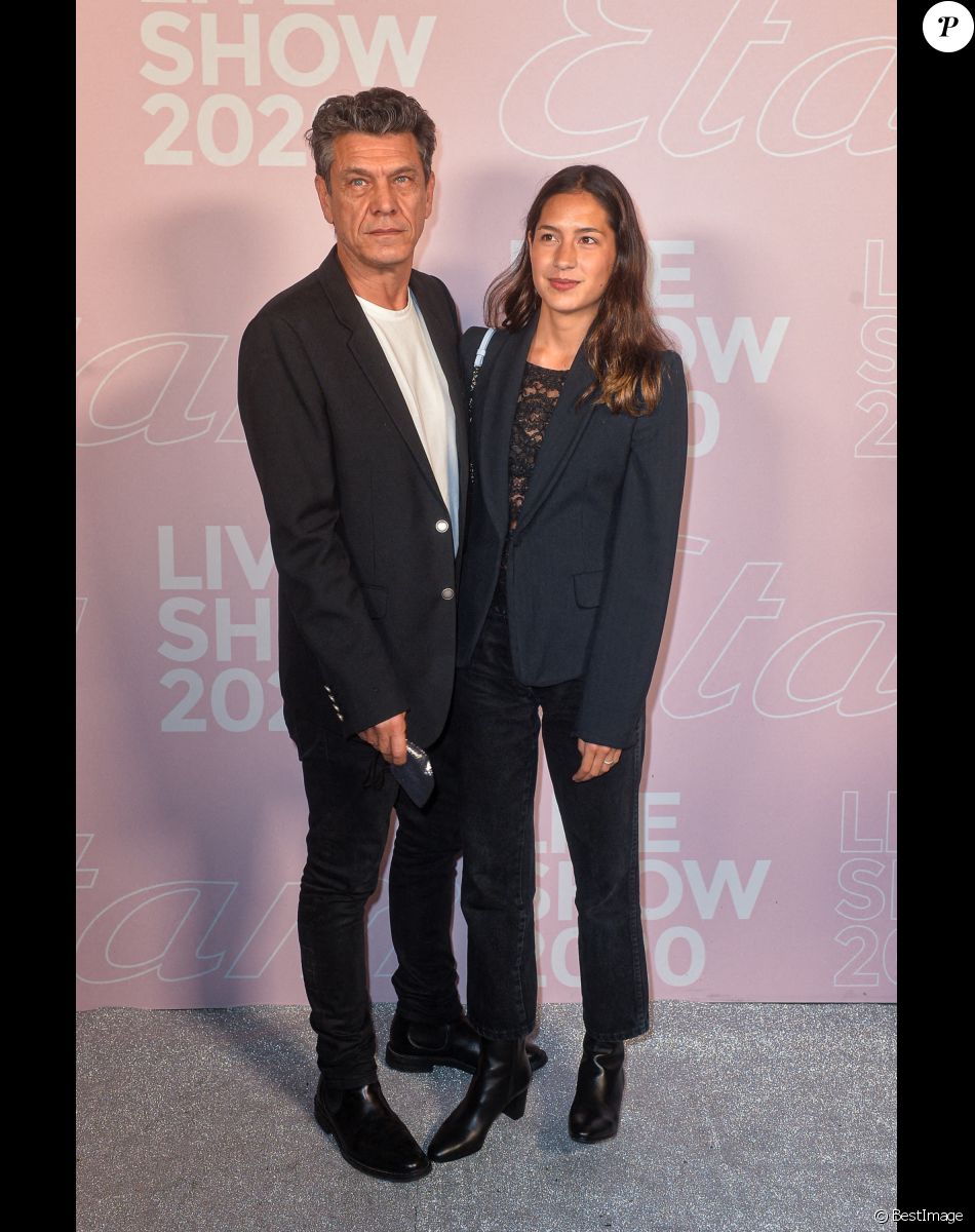 Marc Lavoine et Line Papin - Photocall du défilé Etam Live Show 2020 à Paris le 29 septembre 2020. © Pool Agence Bestimage