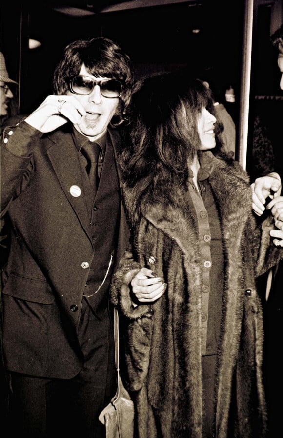 Phil Spector et sa femme Ronnie à leur arrivée à la première du film "Concert for Bangladesh" à Westwood. Le 23 mars 1972 © Globe Photos / Zuma Press / Bestimage