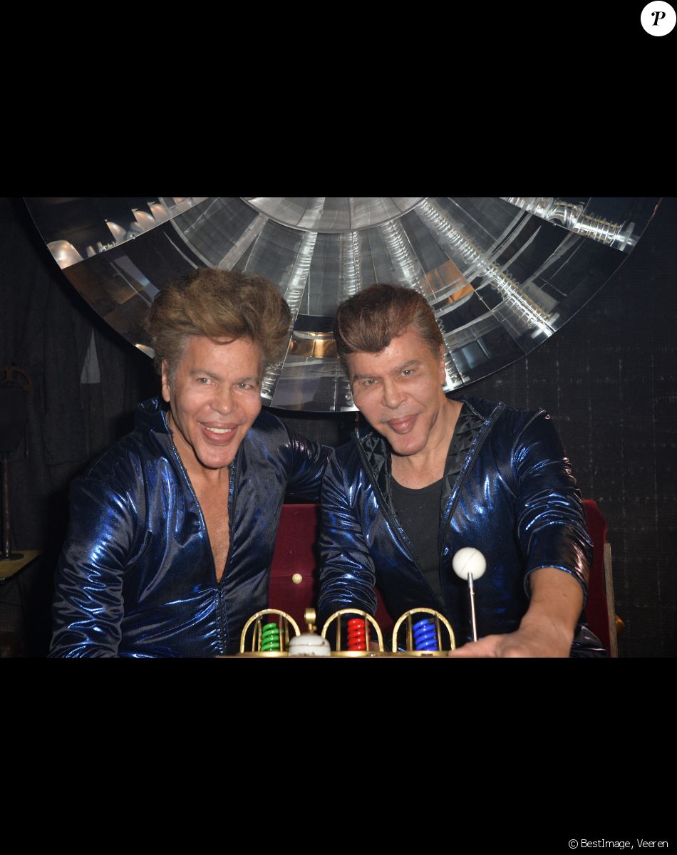 Igor et Grichka Bogdanoff (Bogdanov) - Générale de la pièce "Big Bang" de Igor et Grichka Bogdanoff (Bogdanov) au théâtre du Gymnase à Paris le 8 février 2016. © Veeren/Bestimage