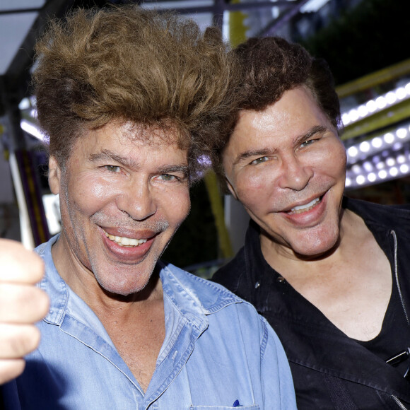 Les frères Igor et Grichka Bogdanoff (Bogdanov) - Ouverture de la 34ème Fête foraine des Tuileries au jardin des Tuileries à Paris © Cédric Perrin/Bestimage 