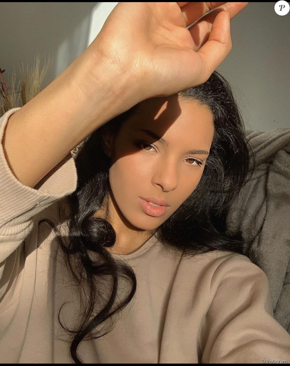 Youssra Askry, Miss Normandie 2021 et quatrième dauphine de Diane Leyre, Miss France 2022.