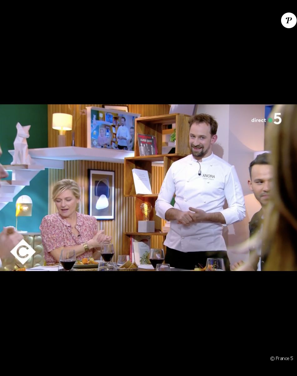 Un candidat de la nouvelle saison de "Top Chef" apparaît dans "C à vous" - France 5