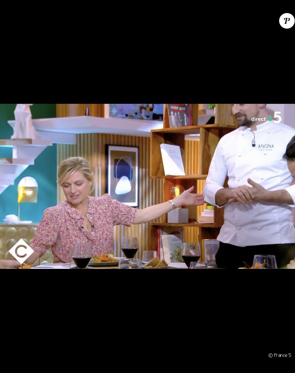 Un candidat de la nouvelle saison de "Top Chef" apparaît dans "C à vous" - France 5