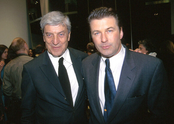 Nino Cerruti et Alec Baldwin à l'ouverture de la boutique Cerruti à New York en 1999.