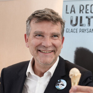 "La mémère", nouvelle glace bio lancée par Arnaud Montebourg (ancien ministre de l'économie) fête son premier anniversaire à Paris, France, le 21 juin 2021. © Stéphane Lemouton/Bestimage