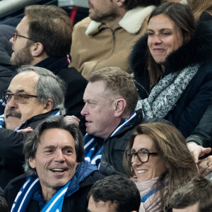 Anne-Claire Coudray et son compagnon Nicolas Vix - People assistent au match des éliminatoires de l'Euro 2020 entre la France et l'Islande au Stade de France à Saint-Denis le 25 mars 2019. La france a remporté le match sur le score de 4-0.