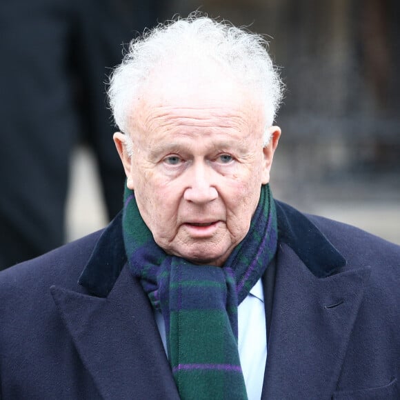 Philippe Bouvard - Sorties de la cérémonie religieuse à la mémoire de Jacques Chancel, en l'église Saint-Germain-des-Prés, à Paris, le 6 janvier 2015.