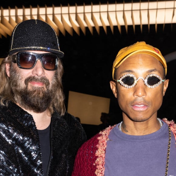 Sébastien Tellier et Pharrell Williams assistent au défilé de mode Chanel, collection Haute-Couture printemps-été 2022 au Grand Palais à Paris. Le 25 janvier 2022 © Olivier Borde / Bestimage