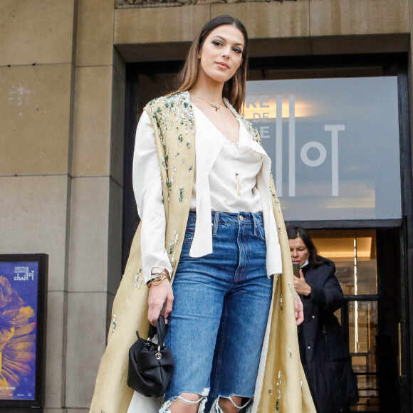 Iris Mittenaere arrive au défilé Stéphane Rolland, collection Haute Couture printemps-été 2022, au Palais de Chaillot. Paris, France, le 25 janvier 2022. © Veeren-Clovis/Bestimage