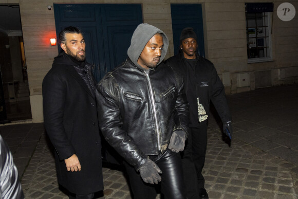 Kanye West (Ye) aux ateliers de couture Rick Owens - People à Paris en marge de la fashion week le 23 janvier 2022. © Pierre Perusseau / Bestimage