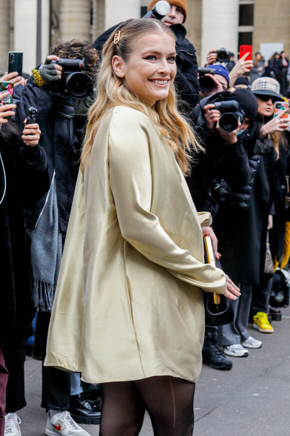 Camille Razat arrive au défilé Fendi collection Couture printemps-été 2022 au Palais Brongniart, dans le cadre de la Fashion Week de Paris. Le 27 janvier 2022. © Veeren-Clovis/Bestimage