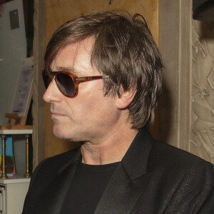 Thomas Dutronc - Lancement du nouveau livre de Jean-Marie Périer "Chroniques d'un dilettante" aux éditions Calmann-Lévy, au café littéraire Les Deux magots à Paris le 26 Octobre 2021 - © Jack Tribeca / Bestimage