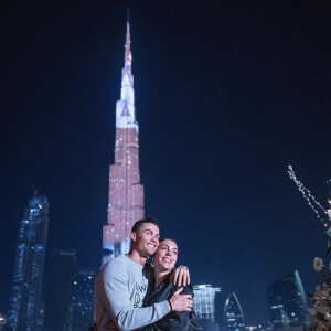 Georgina Rodriguez a fêté ses 28 ans à Dubaï avec son fiancé Cristiano Ronaldo et leurs enfants. Janvier 2022.