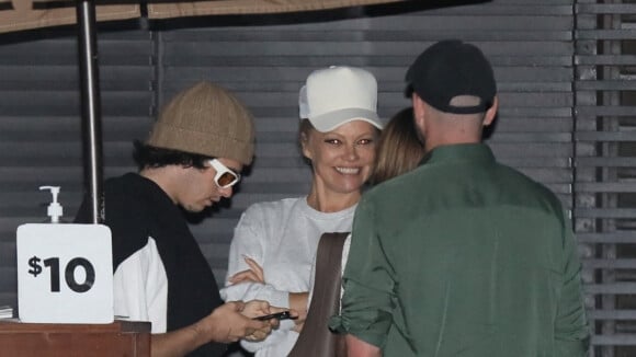 Pamela Anderson divorce pour la 5e fois : son fils lui redonne le sourire !