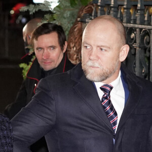 Zara Phillips (Zara Tindall) et Mike Tindall assistent au service de chant communautaire Together At Christmas à l'abbaye de Westminster, à Londrtes, Royaume Uni, le 8 décembre 2021.