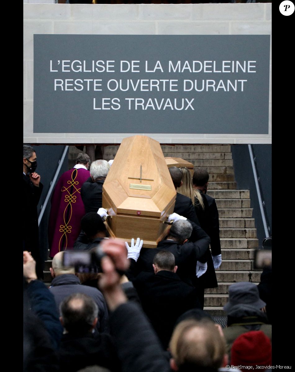 Arrivées à la messe en hommage aux frères Igor et Grichka Bogdanoff (Bogdanov) en l'église de La Madeleine à Paris. Le 10 janvier 2022 © Jacovides-Moreau / Bestimage