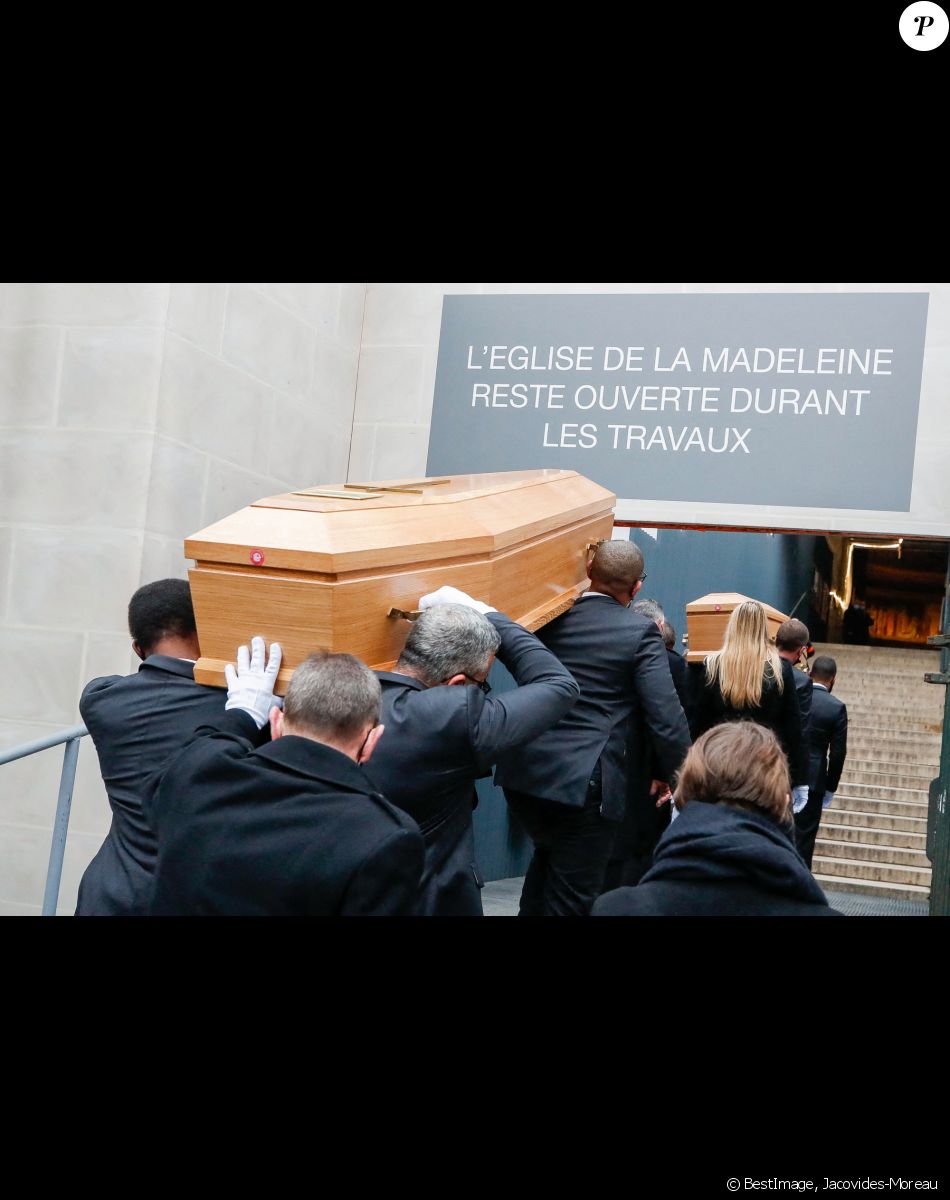 Arrivées à la messe en hommage aux frères Igor et Grichka Bogdanoff (Bogdanov) en l'église de La Madeleine à Paris. Le 10 janvier 2022 © Jacovides-Moreau / Bestimage