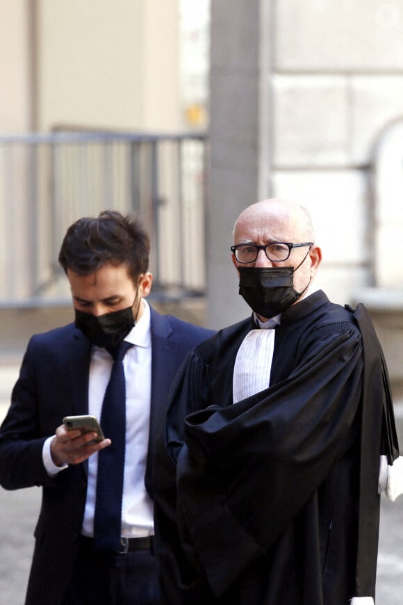 Maître Alain Jakubowicz, avocat de Nordhal Lelandais - Les avocats du procès de Nordahl Lelandais pour le meurtre d'Arthur Noyer devant la cour d'assises de la Savoie, à Chambéry le 3 mai 2021. L'ancien maître-chien est aussi associé à la disparition de la petite Maëlys et accusé de plusieurs agressions sexuelles sur des fillettes de la famille. © Pascal Fayolle / Bestimage 