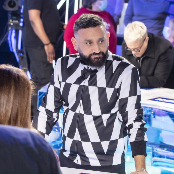 Exclusif - Cyril Hanouna - Emission Touche pas à mon poste (TPMP) diffusée en direct sur C8 le 17 janvier 2022 © Jack Tribeca / Bestimage 