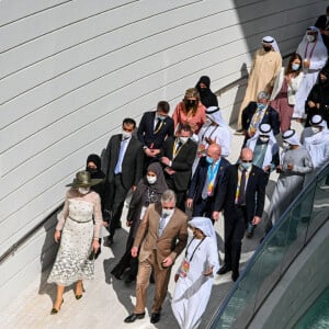 Le roi Philippe et la reine Mathilde de Belgique visitent le pavillon Belge lors de la journée de la Belgique à l'exposition universelle Expo Dubaï 2020, à Dubaï, Emirats Arabes Unis, le 5 février 2022. © Frédéric Andrieu/Bestimage