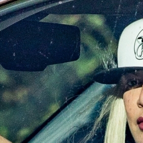 Tori Spelling se rend à une fête d'anniversaire à Calabasas, Los Angeles, le 13 novembre 2021.