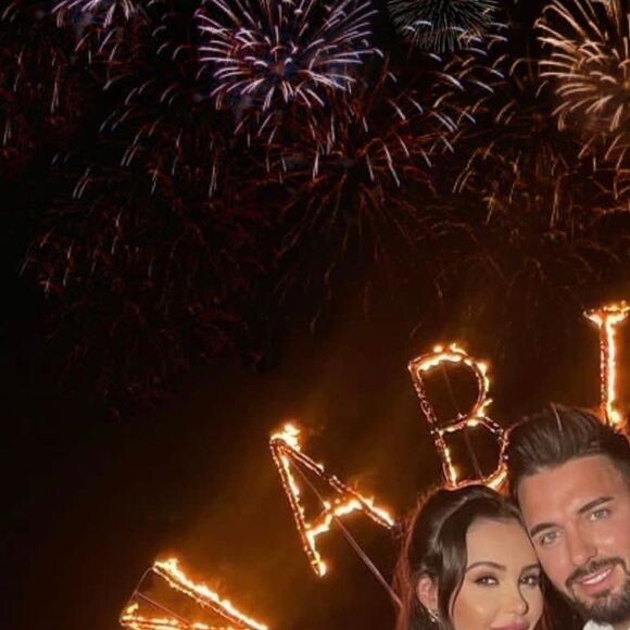 Nabilla fête ses 30 ans en Thaïlande avec Thomas, sur Instagram, le 6 février 2022.